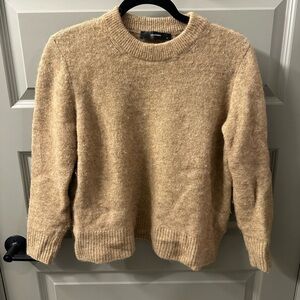 Women's alpaca Crewneck Sweater in Camel Tone
